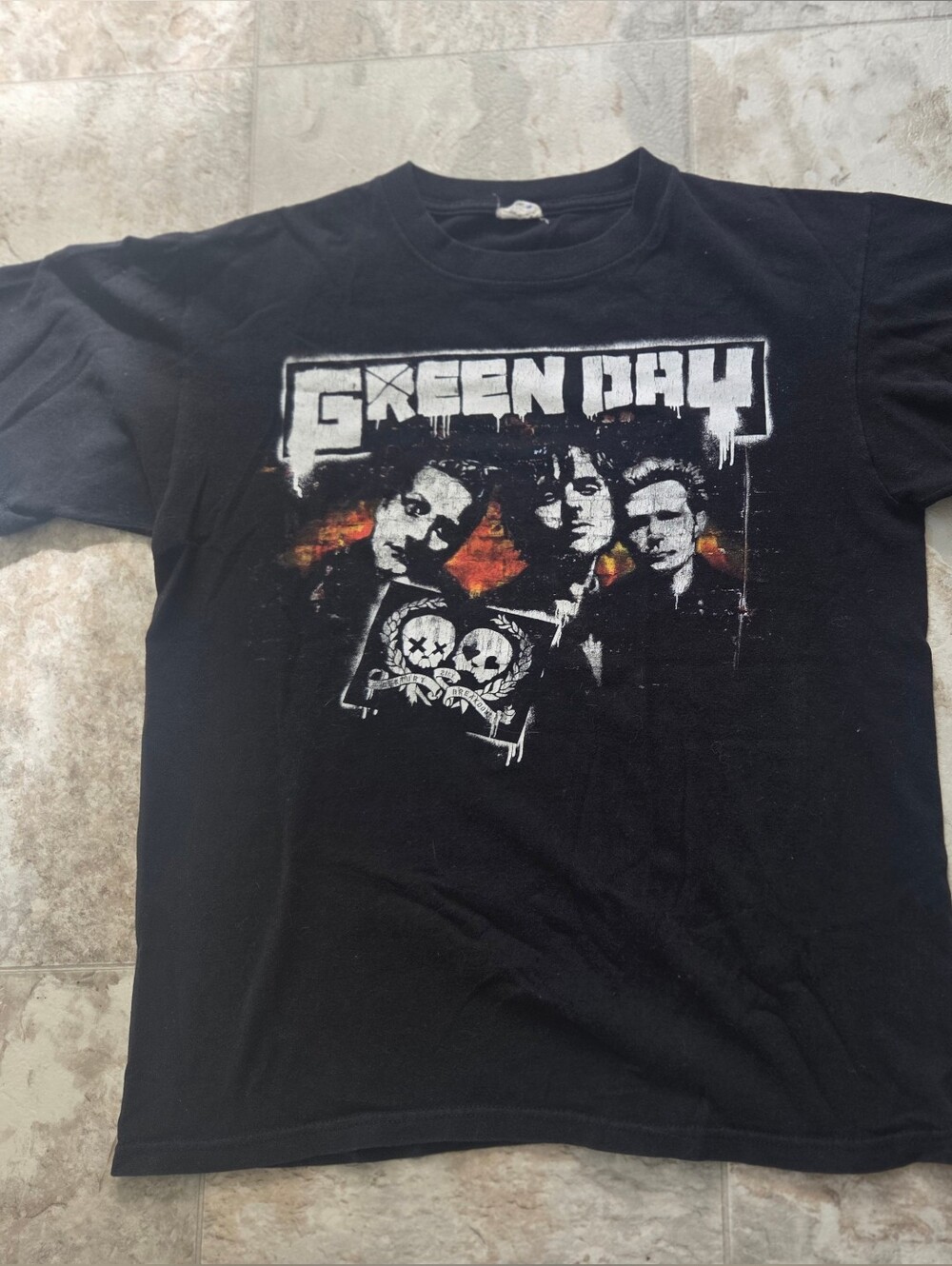 Green Day 21st Century Breakdown Black T Shirt 2009 Edmonton AB Med.